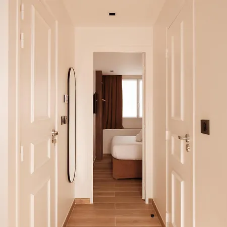 Au Coeur Du Marais Hotel 3*