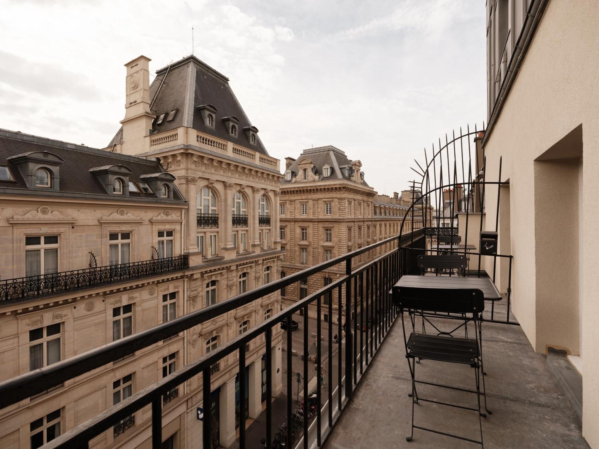Au Coeur Du Marais Hotel